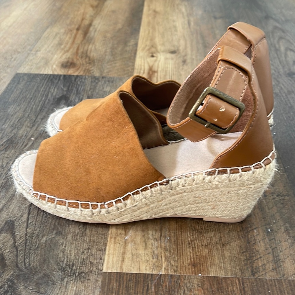 Old navy wedges